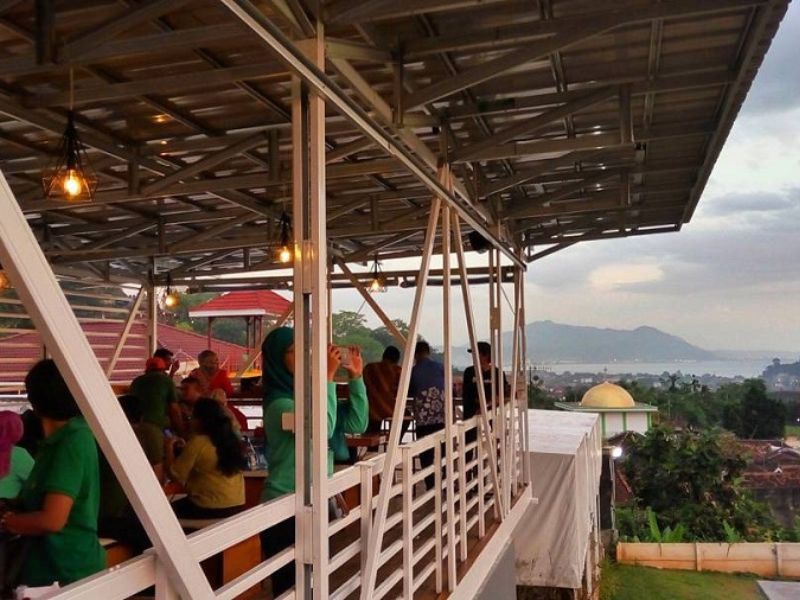Pavilion Resto & Cafe