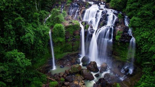 Air Terjun Curup Gangsa wisata alam lampung