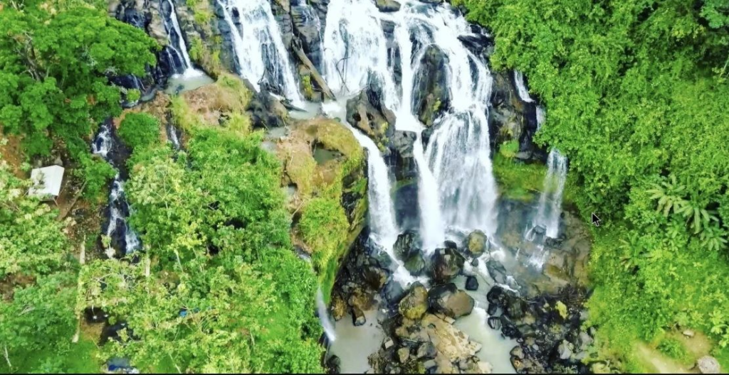 Curup Gangsa wisata air terjun di Lampung
