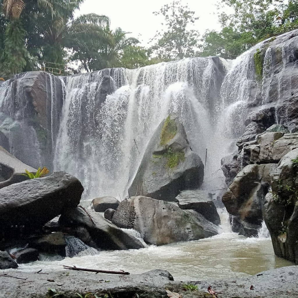 Curup Pinang Indah (sumber) Wisata Air Terjun di Lampung