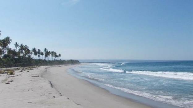 Foto Pantai Walur di Lampung