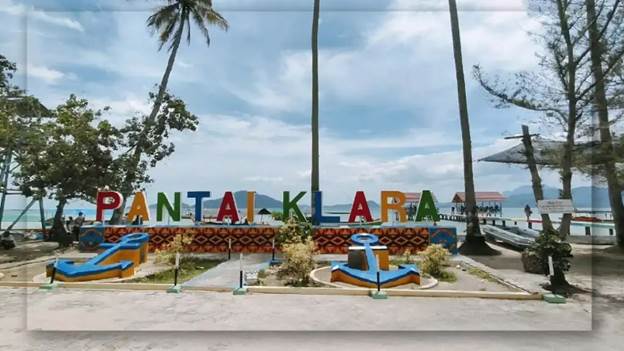 Foto Pantai Klara di Lampung