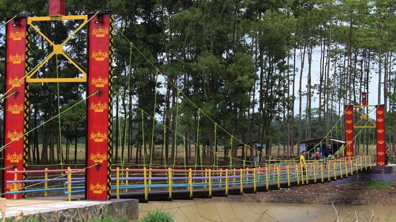 wisata metro lampung Jembatan Gantung 28